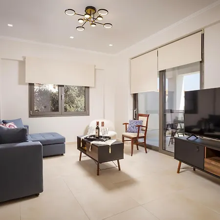 Polixenys Apartment *