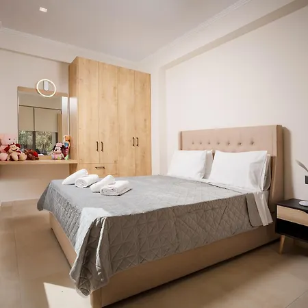 Polixenys Apartment Daratsos